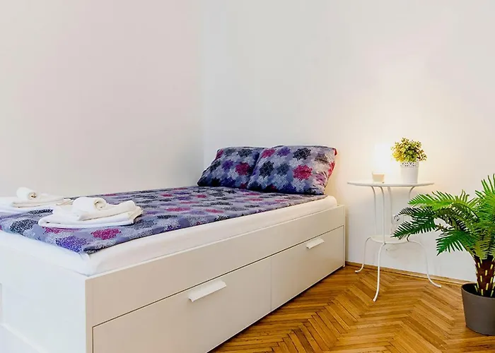 Cozy 2 Bedroom In Terez Boulevard. Budapešť